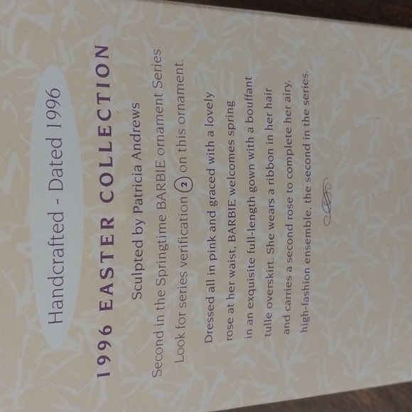 Hallmark Holiday Barbie - Picture 4 of 4